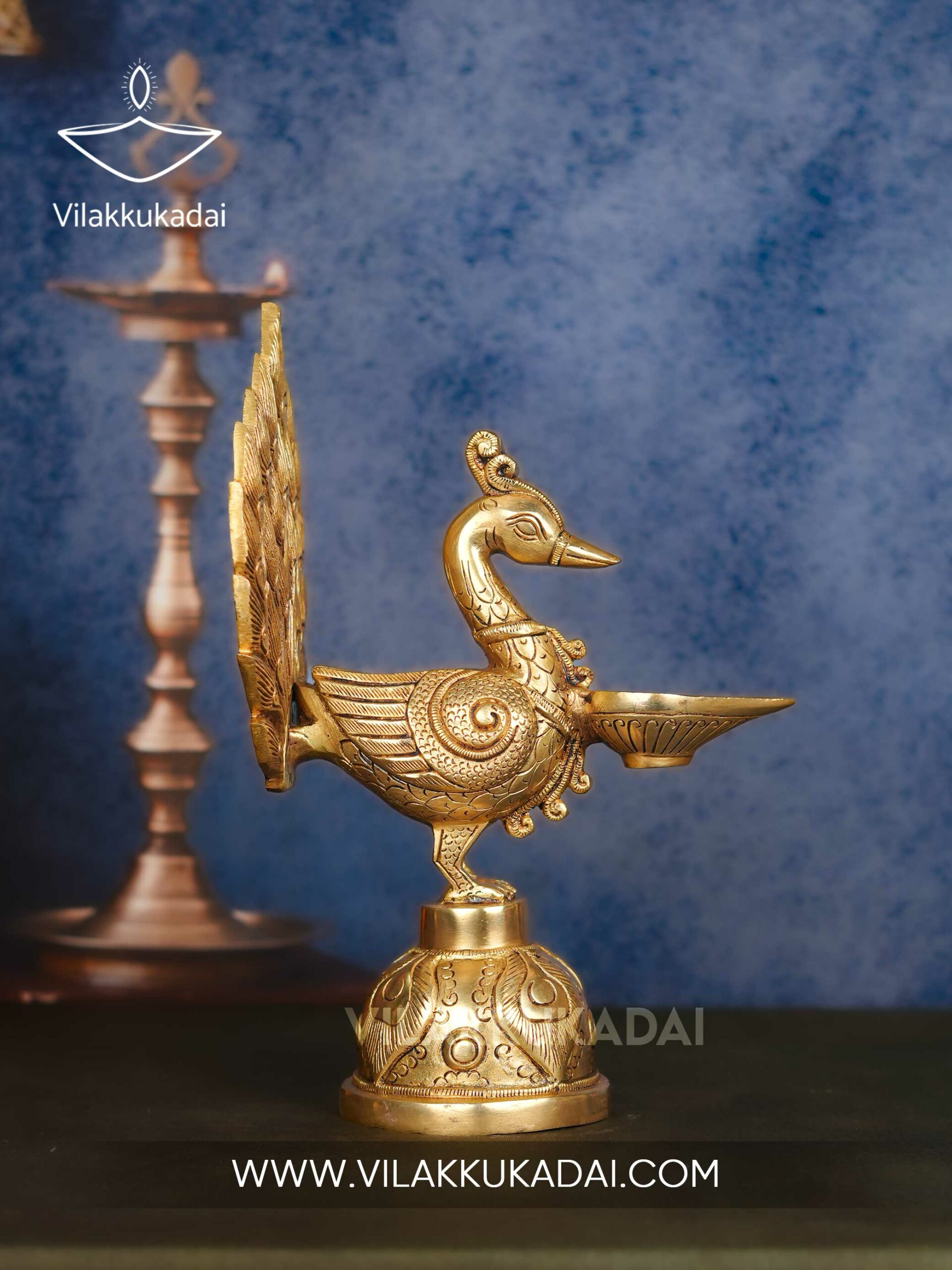 Peacock-lamp-1