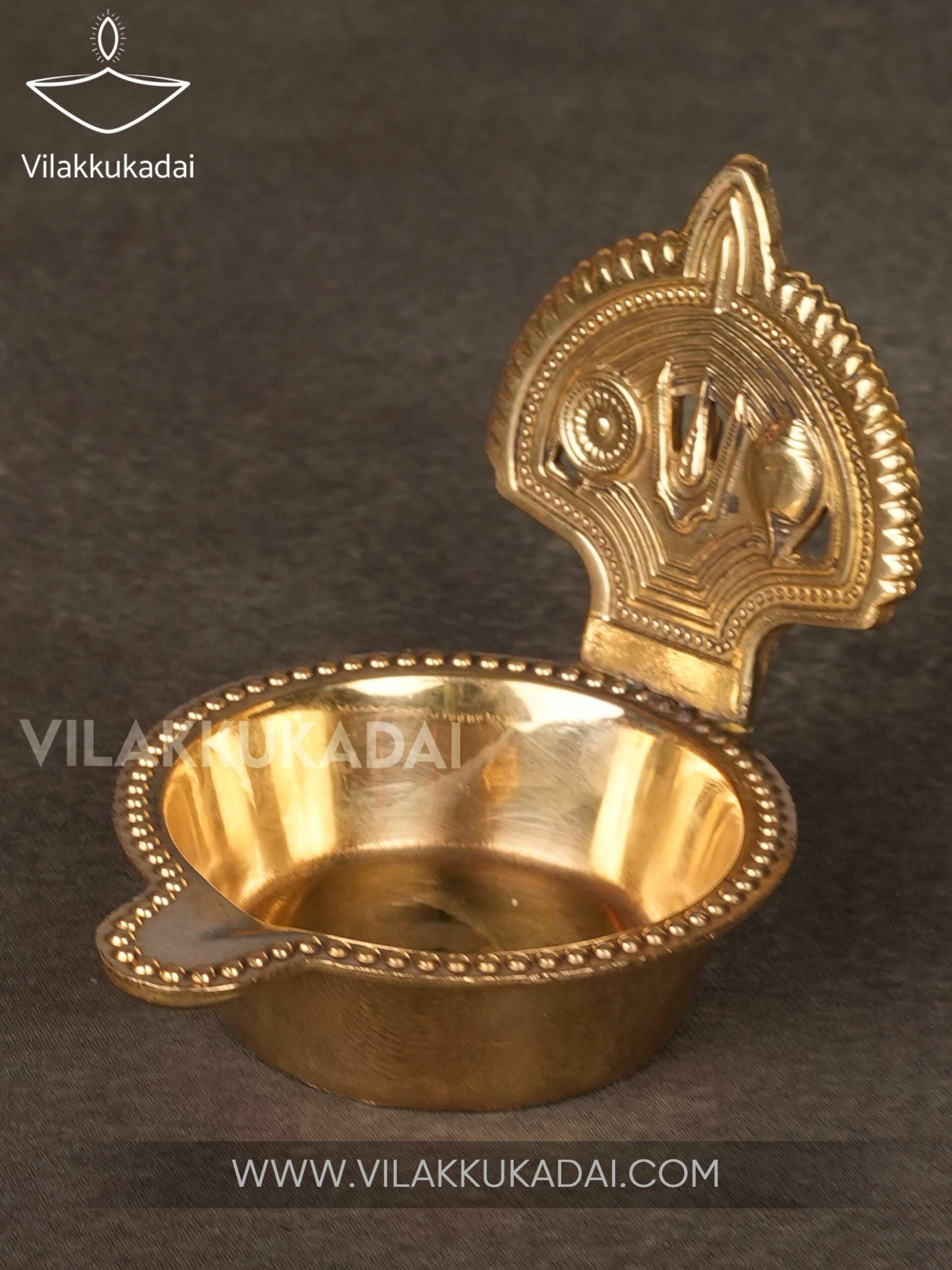 Sangu Chakra Naama Deepam vilakku-4