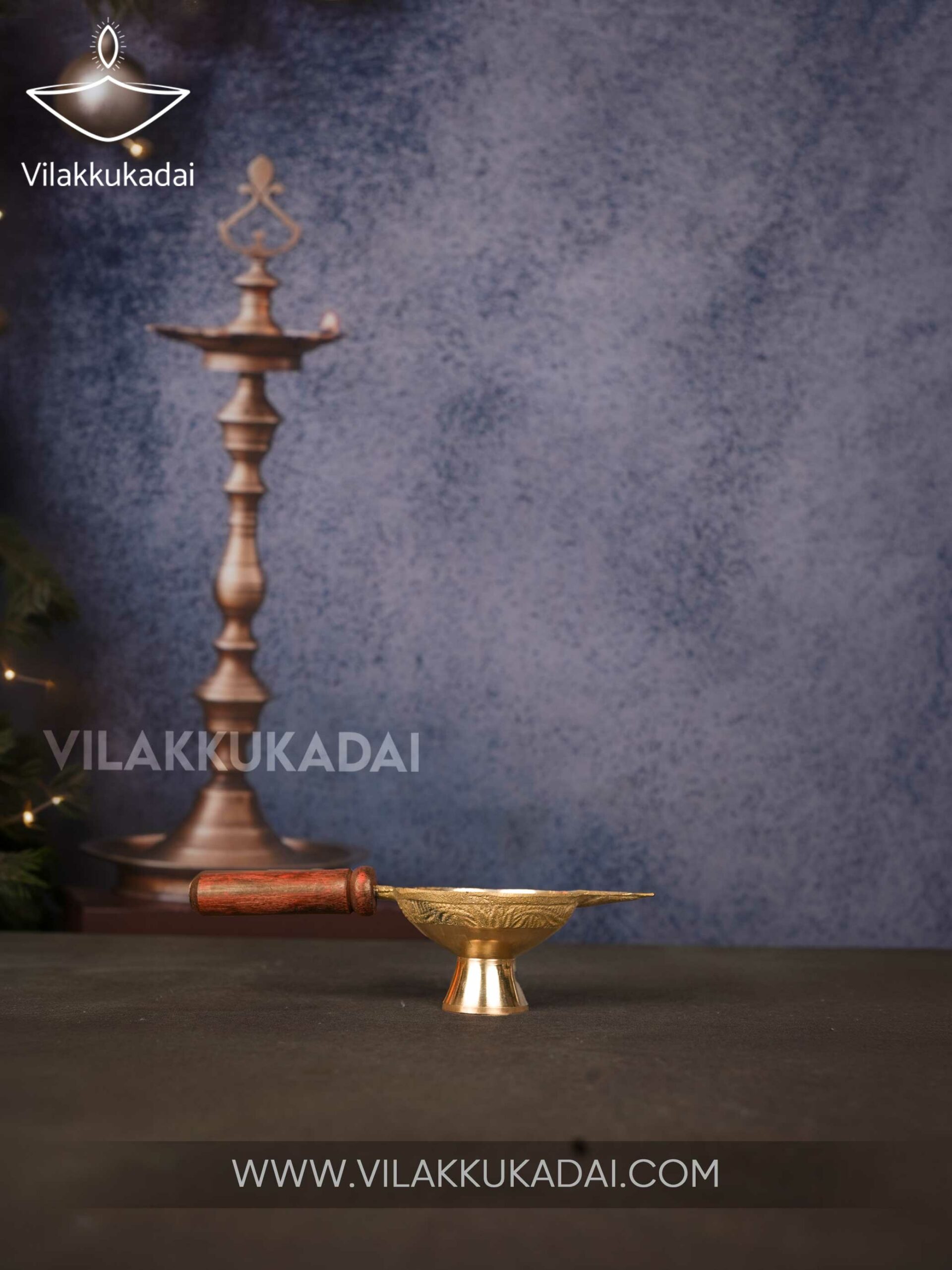 wood-aarathi-no-5-6-5-inch wood aarathi