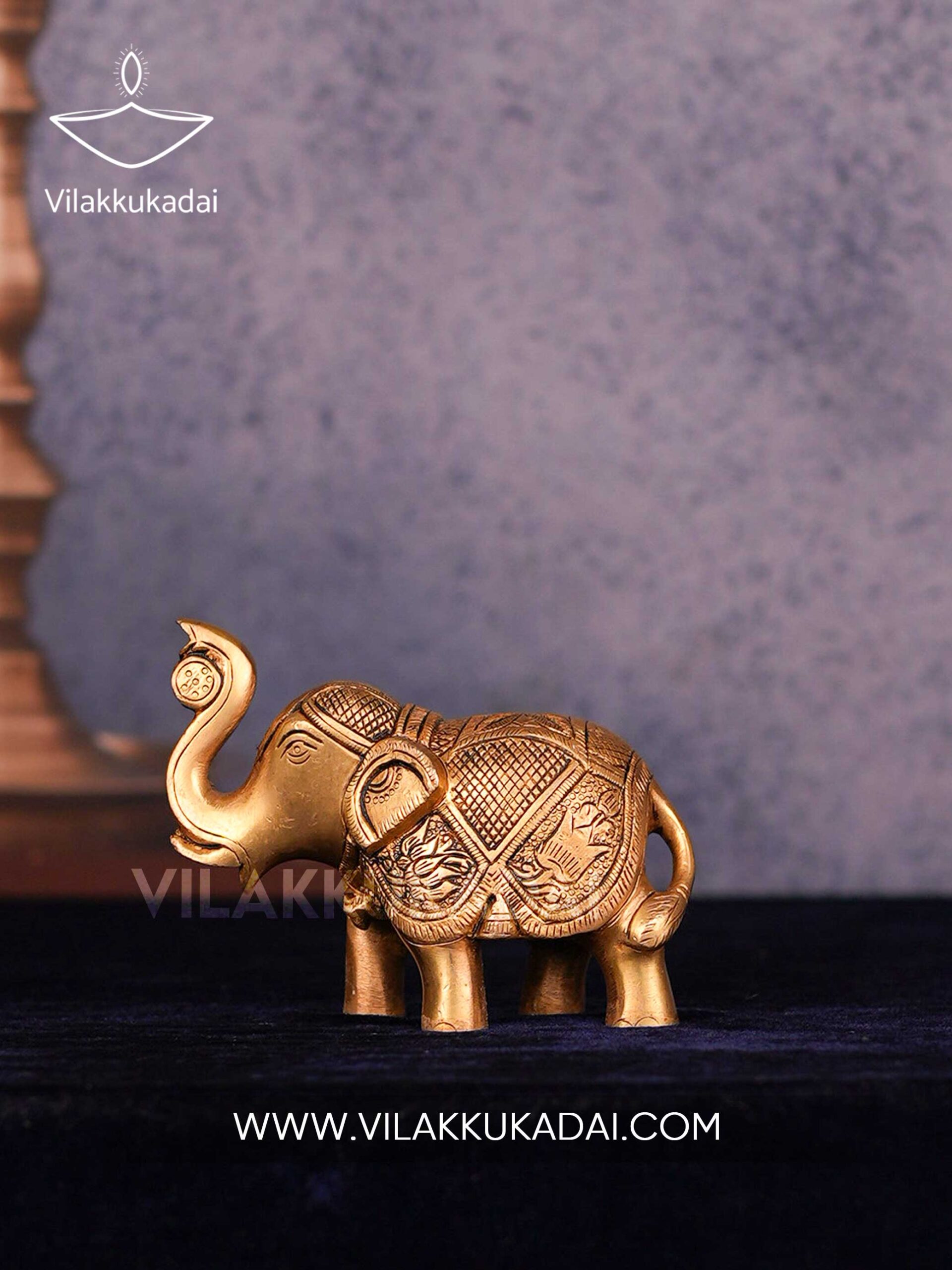 elephant statue
