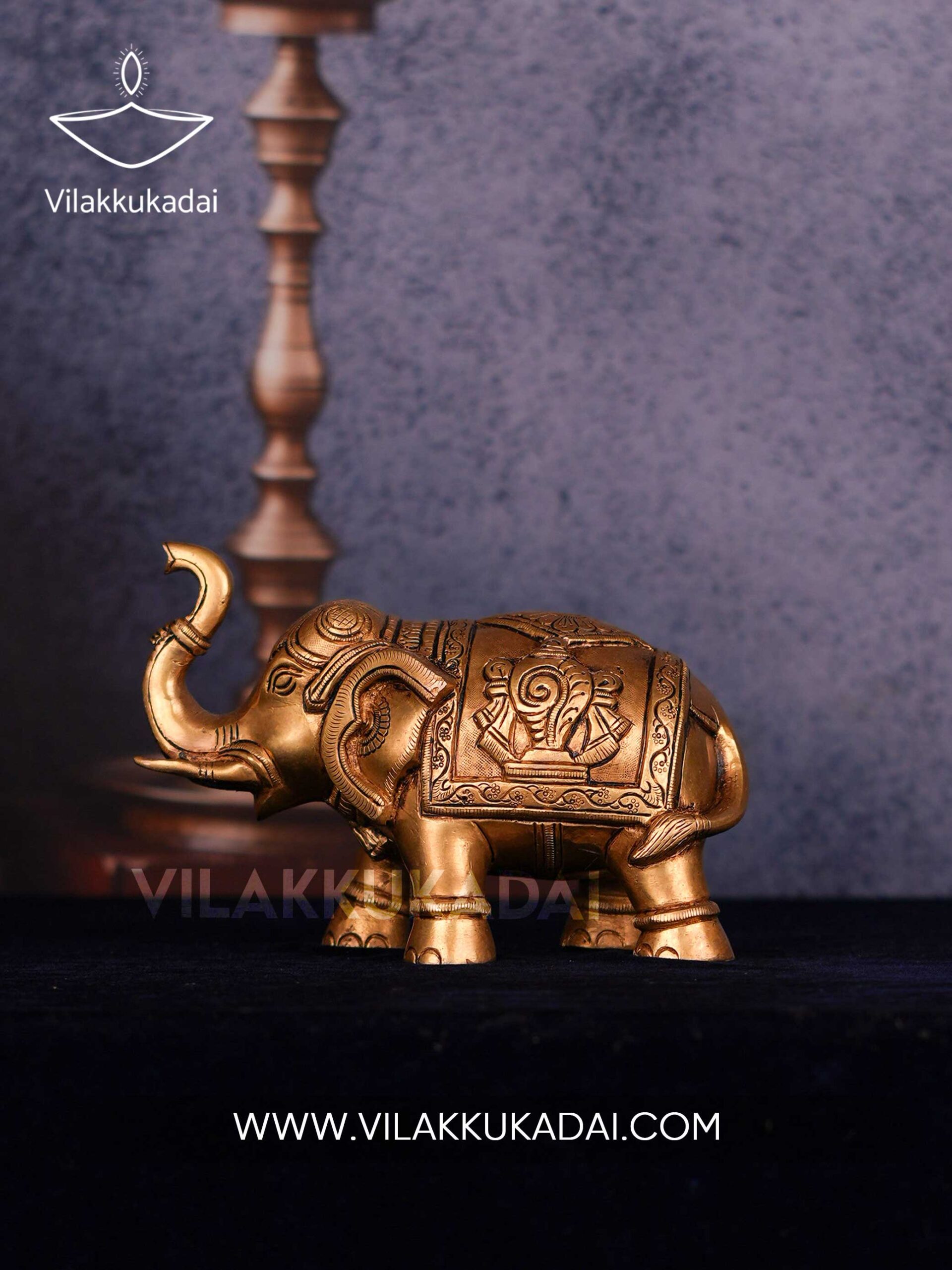 elephant statue