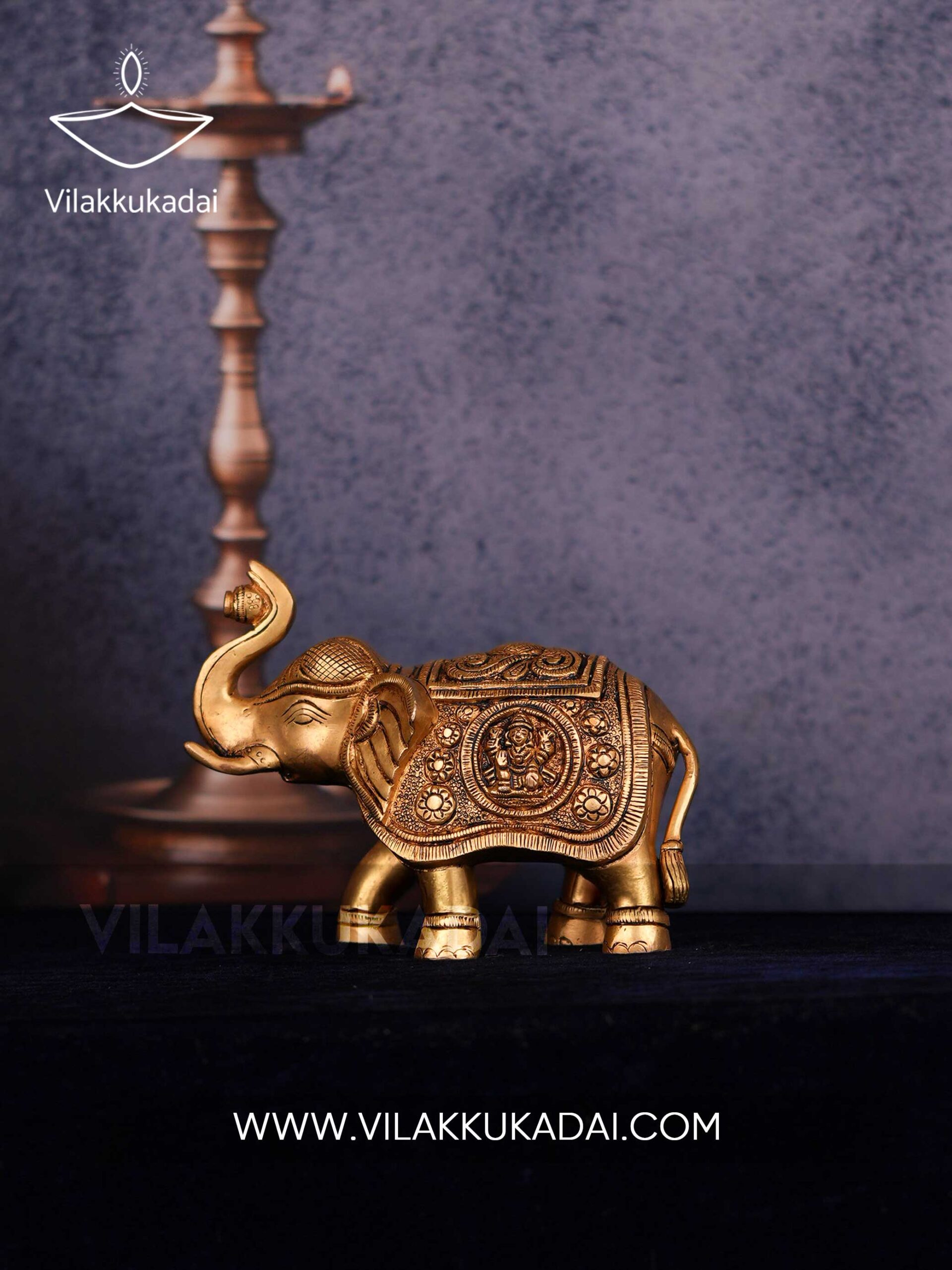elephant statue