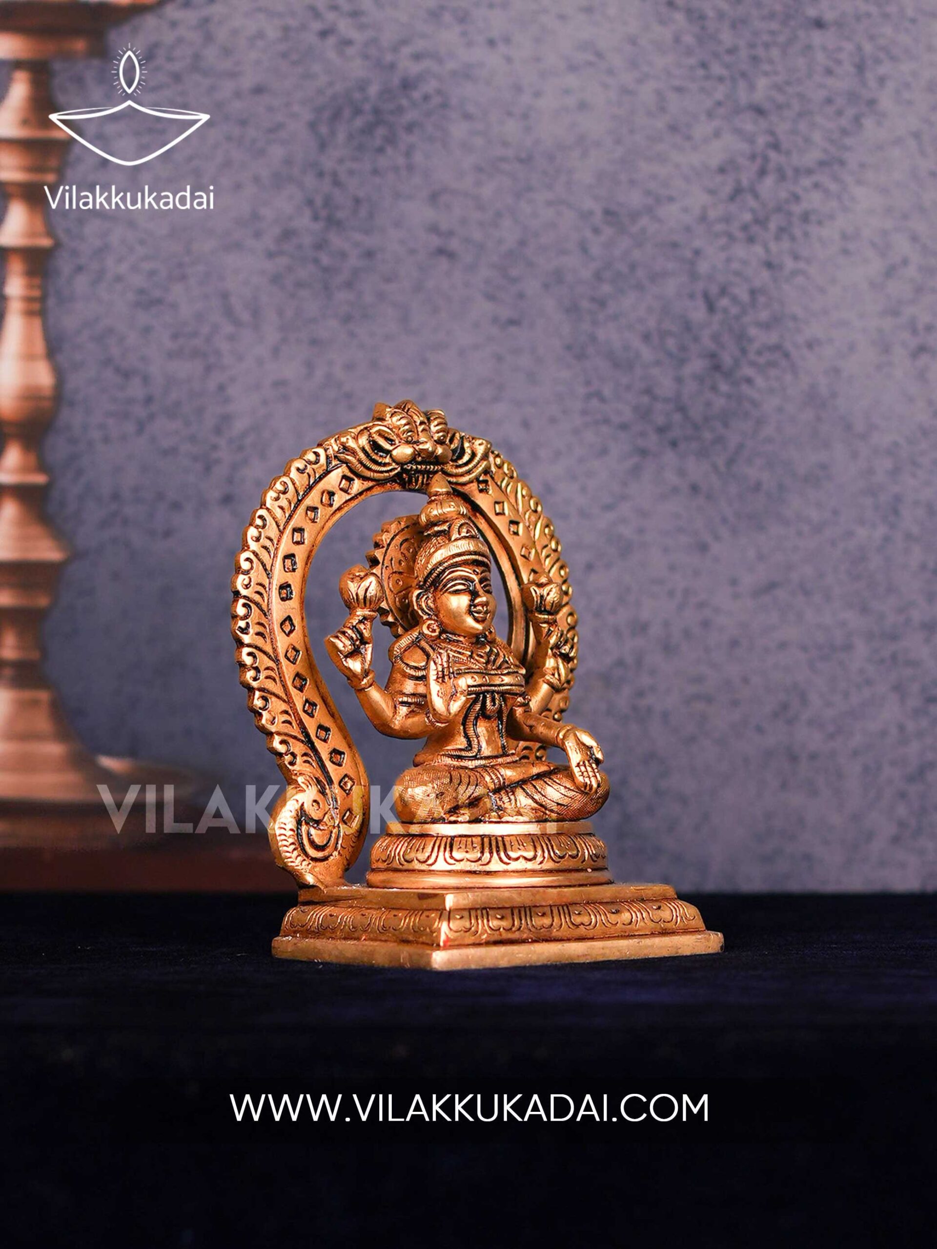 lakshmi-with-thiruvachi-4
